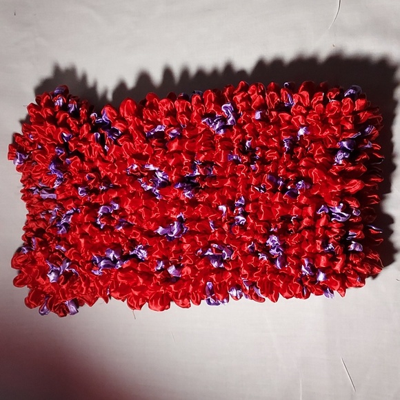 Red Hat Ladies Red Hat Bubble Top - Picture 7 of 8